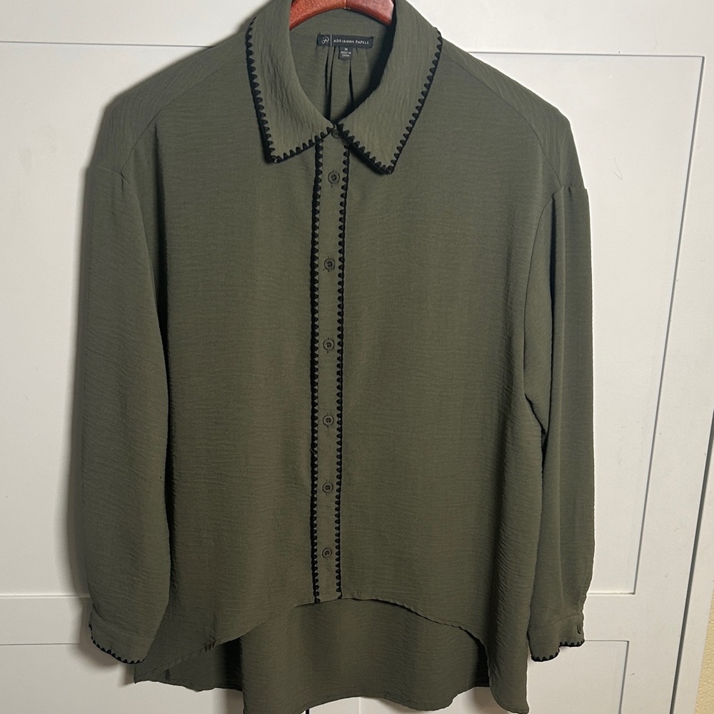 Adrianna Papell Olive Green Button Down Blouse with Black Trim Size Medium